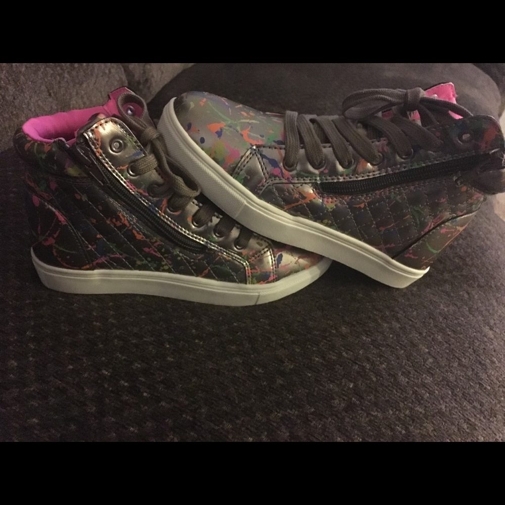 Kids shoes